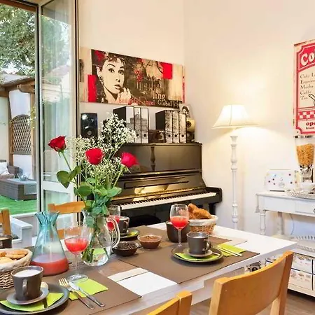 Bed & Breakfast Ai 2 Papi 2*